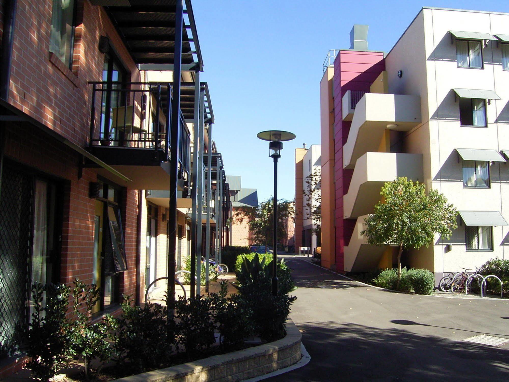 Sydney University Village Exterior photo